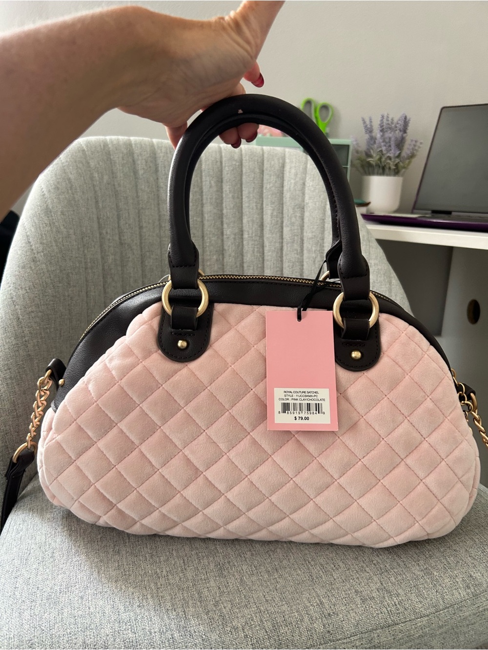 NWT Juicy Couture Pink Quilted Satchel with Black Trim & Heart Pouch - Picture 3 of 4